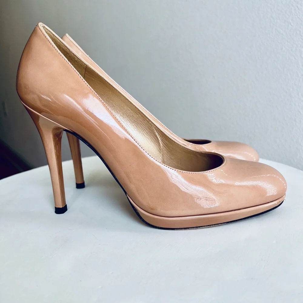 Stuart Weitzman Nude Patent Pumps - Picture 4 of 12
